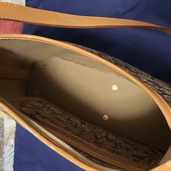 Dooney & Bourke Bubble Logo Print w/Dustbag - Picture 9 of 15